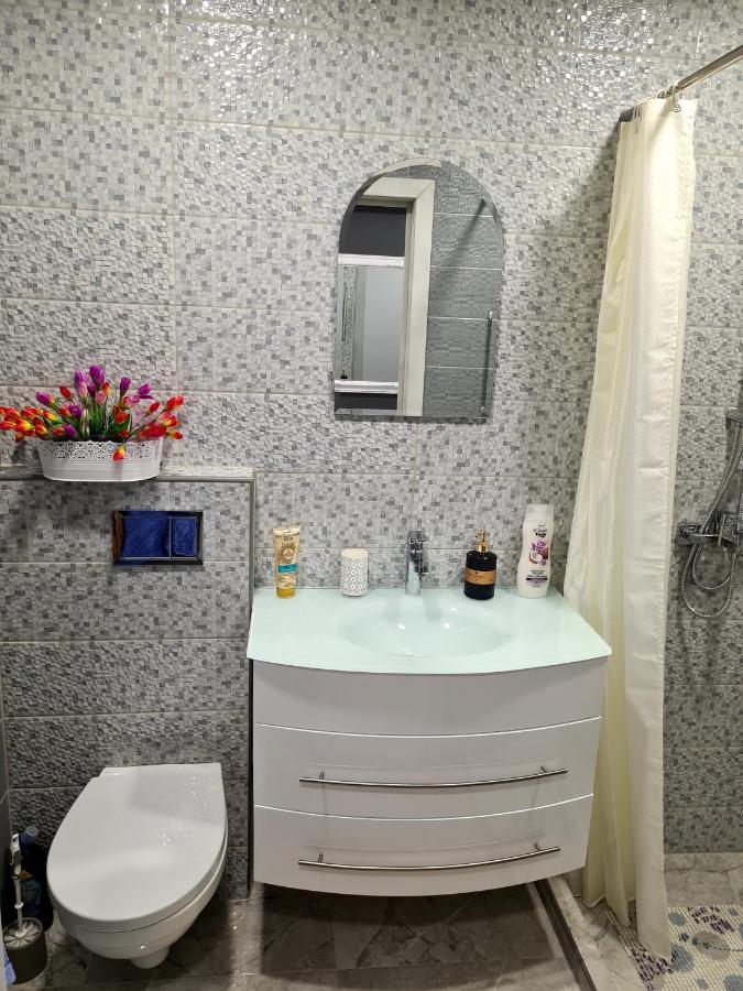 Crystal Twin Apartment Гулбене Екстериор снимка